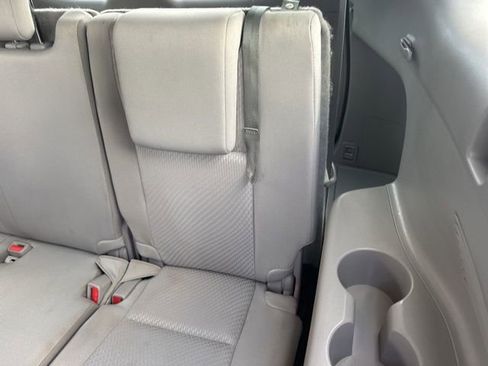 Used 2019 Toyota Highlander LE image 36