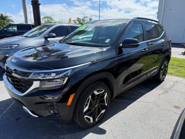 Used 2024 Kia Seltos SX AWD/4WD image 3