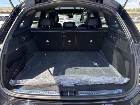Used 2026 Mercedes-Benz GLC 300 image 8