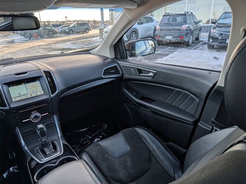 Used 2018 Ford Edge Sport w/ Ford Safe & Smart Package image 11