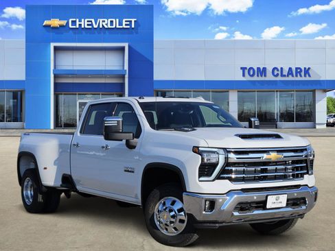 New 2026 Chevrolet Silverado 3500 LTZ w/ LTZ Texas Edition AWD/4WD image 1