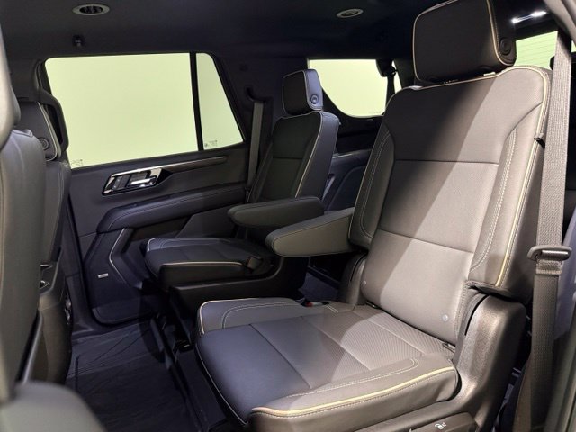 Used 2025 Chevrolet Tahoe Premier AWD/4WD image 31