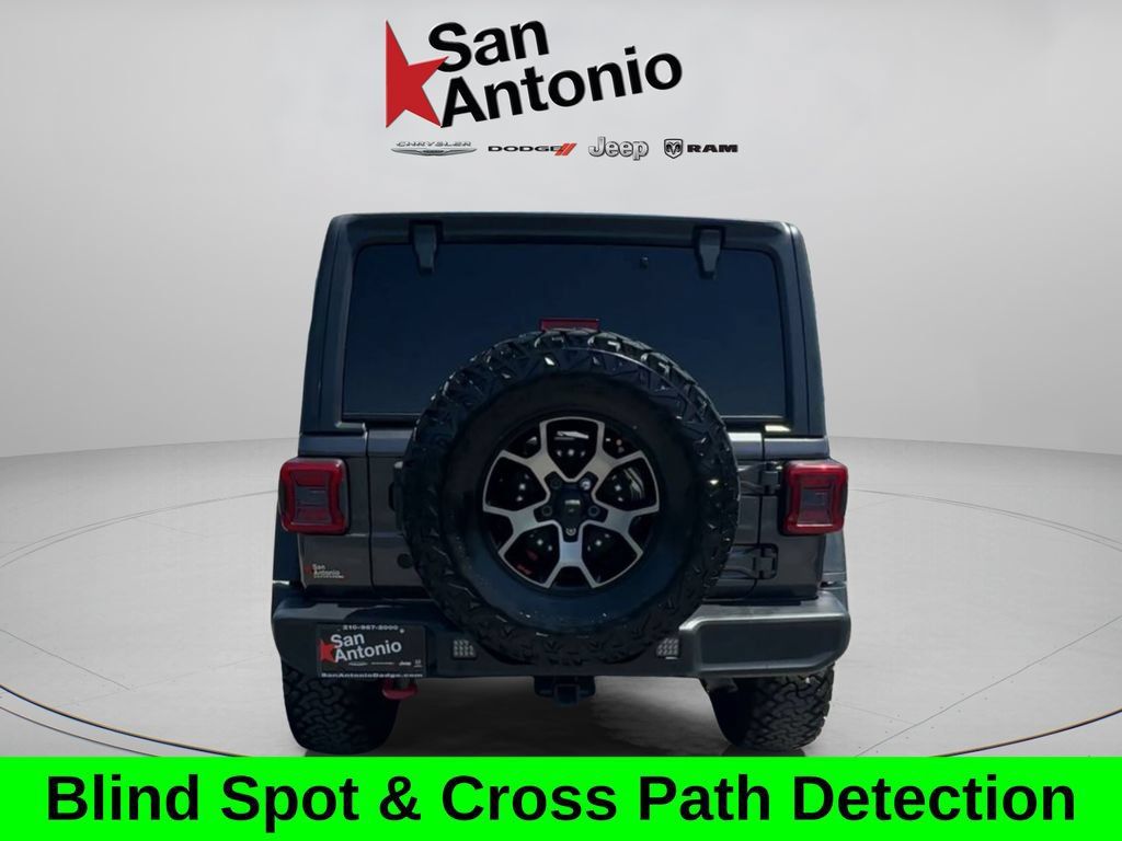 Used 2018 Jeep Wrangler Unlimited Rubicon w/ Dual Top Group AWD/4WD image 12