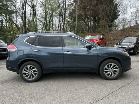 Used 2014 Nissan Rogue SL w/ SL Premium Package image 3