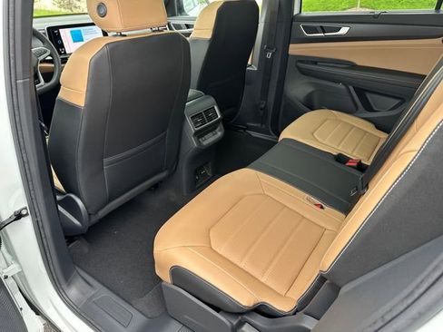 New 2026 Volkswagen Atlas Cross Sport SEL R-Line AWD/4WD image 17