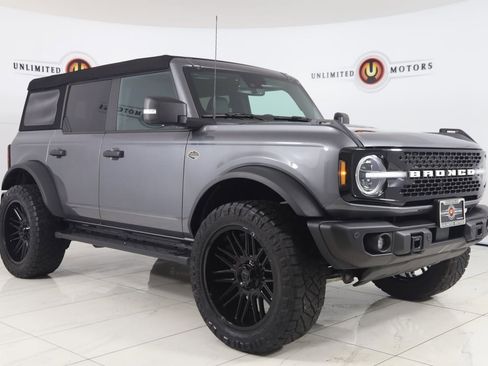 Used 2023 Ford Bronco Wildtrak AWD/4WD image 31