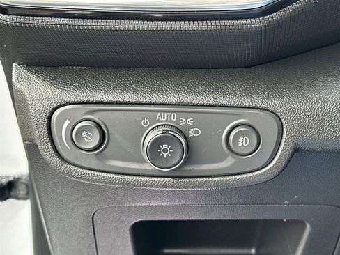 Used 2023 Chevrolet TrailBlazer LT w/ Convenience Package image 17