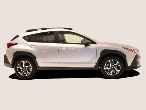 Used 2025 Subaru Crosstrek 2.0i Premium AWD/4WD image 4