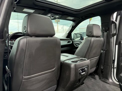 Used 2021 Chevrolet Tahoe Z71 w/ Z71 Signature Package AWD/4WD image 31