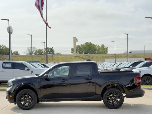 New 2025 Ford Maverick XLT w/ Black Appearance Package image 29