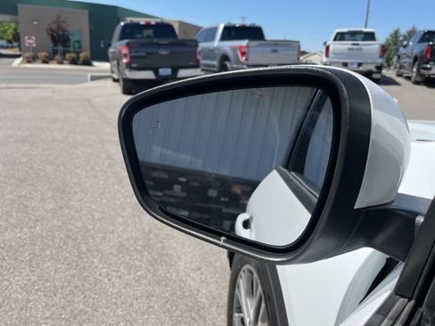 Used 2022 Ford Escape SEL AWD/4WD image 25