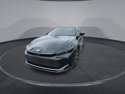 New 2026 Toyota Crown XLE image 6