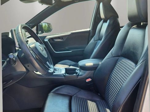 Used 2019 Toyota RAV4 XSE AWD/4WD image 11