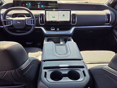 New 2026 Ford Expedition Platinum AWD/4WD image 14