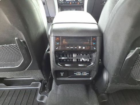 Used 2021 Jeep Grand Cherokee L Overland w/ Advanced Protech Group III AWD/4WD image 31
