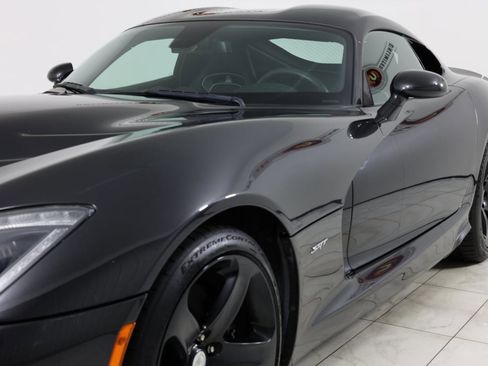 Used 2014 SRT Viper SRT-10 image 32