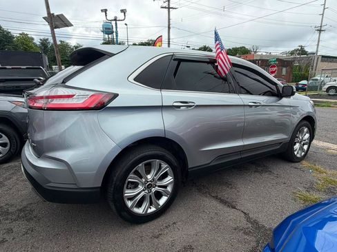 Used 2023 Ford Edge Titanium AWD/4WD image 4