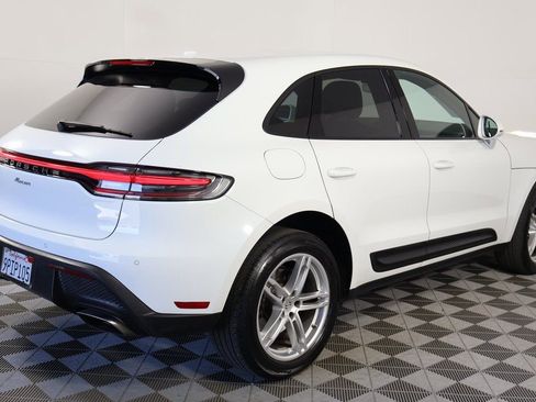 Used 2024 Porsche Macan AWD/4WD image 4