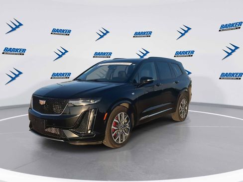 Certified 2024 Cadillac XT6 Sport w/ LPO, Floor Liner Package image 4