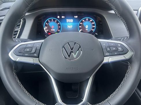 New 2026 Volkswagen Atlas Cross Sport SE FWD image 15