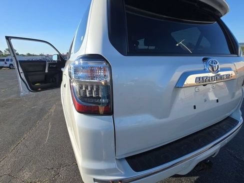 Used 2024 Toyota 4Runner Limited AWD/4WD image 31