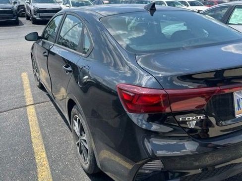 Used 2024 Kia Forte LXS w/ LXS Technology Package FWD image 4