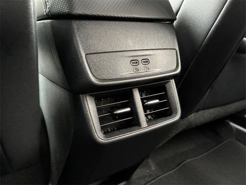 New 2026 Chevrolet Equinox LT image 18