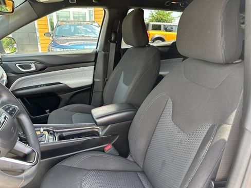 Used 2023 Jeep Compass Sport AWD/4WD image 24