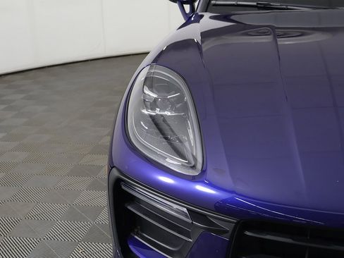 Used 2022 Porsche Macan image 16