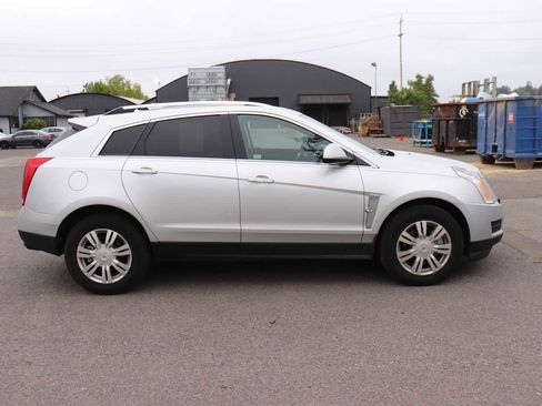 Used 2012 Cadillac SRX Luxury AWD/4WD image 2