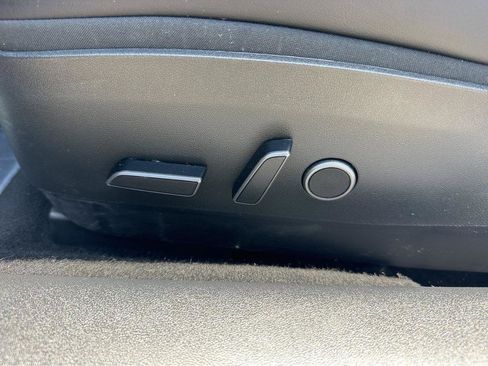 Used 2023 Tesla Model 3 Standard Range RWD image 29
