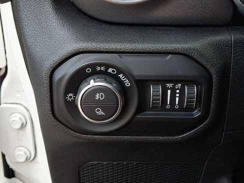 Certified 2021 Jeep Gladiator Mojave AWD/4WD image 25