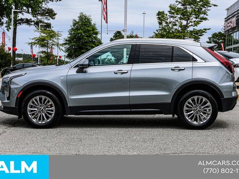 Used 2025 Cadillac XT4 Premium Luxury FWD image 10