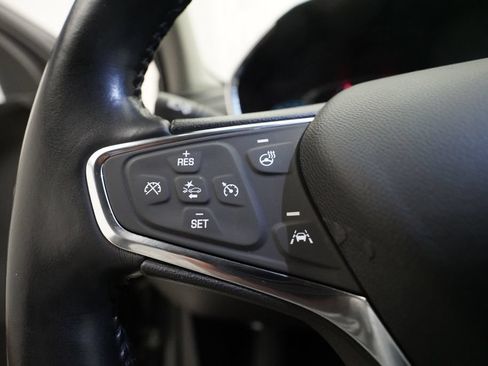 Used 2020 Chevrolet Equinox Premier AWD/4WD image 18