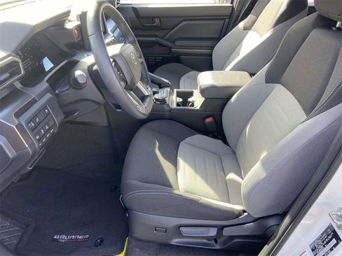 Used 2025 Toyota 4Runner TRD Off-Road image 16