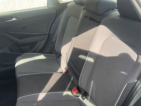 Used 2025 Volkswagen Jetta Sport FWD image 30
