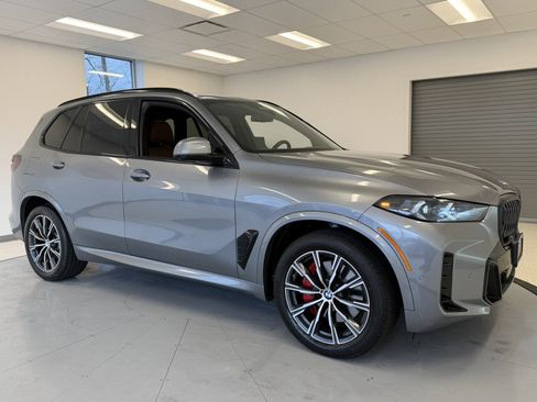 Used 2024 BMW X5 xDrive40i w/ M Sport Package image 71