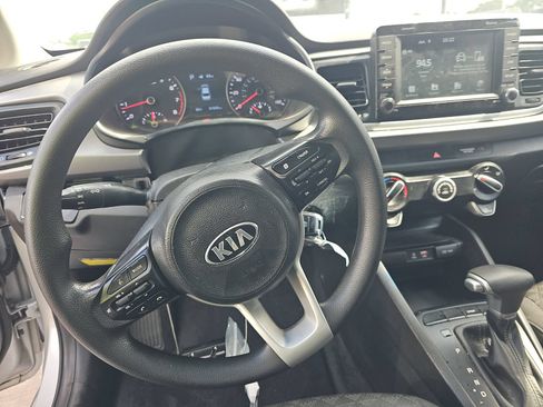 Used 2020 Kia Rio S FWD image 7