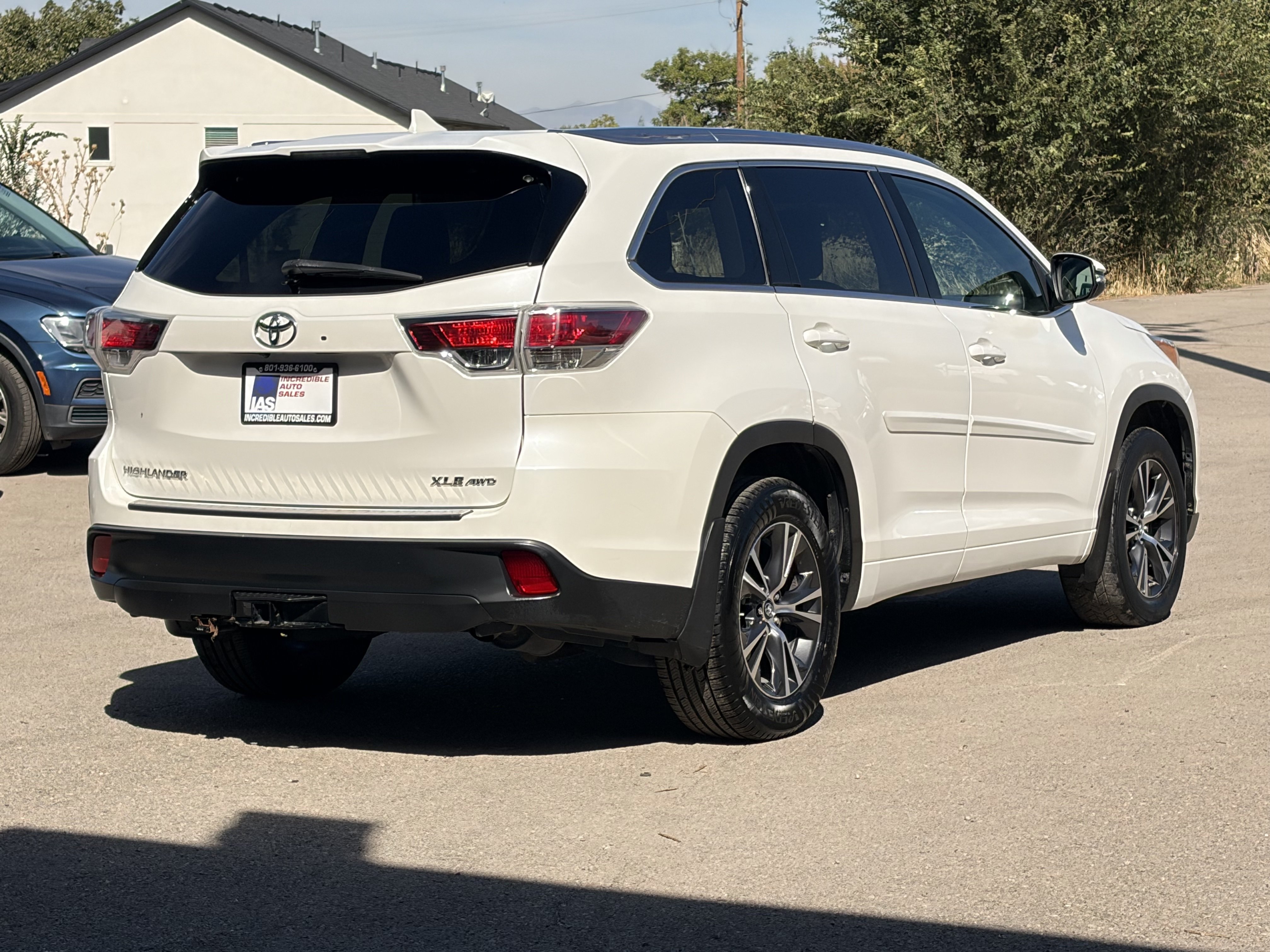 Used 2016 Toyota Highlander XLE w/ Protection Package #3 AWD/4WD image 8