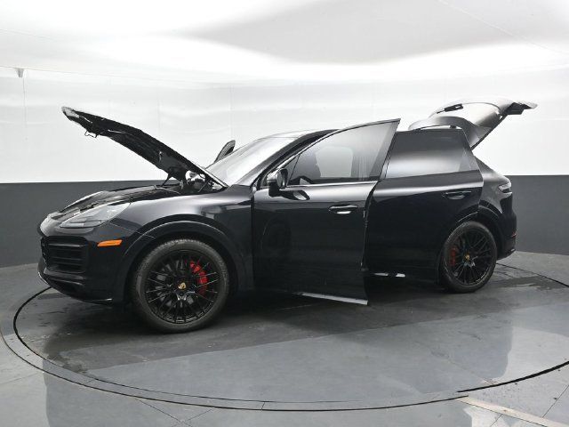 Used 2021 Porsche Cayenne GTS AWD/4WD image 41