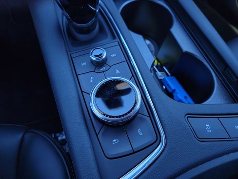 Certified 2023 Cadillac XT5 Premium Luxury w/ Platinum Package image 30