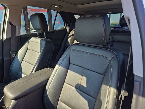 Used 2023 Chevrolet Equinox Premier AWD/4WD image 32