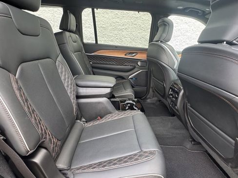 Used 2024 Jeep Grand Cherokee L Summit image 14