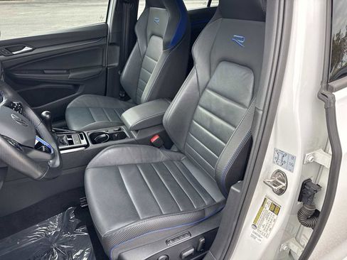 Used 2023 Volkswagen Golf R image 23
