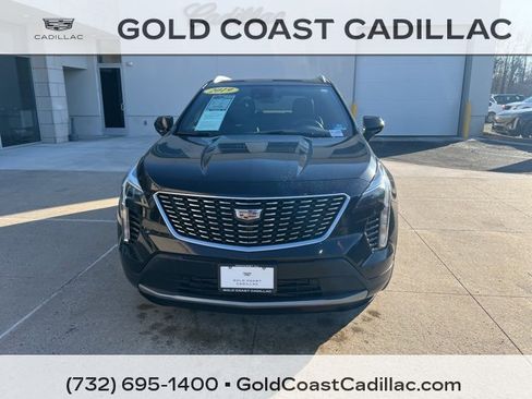 Used 2019 Cadillac XT4 Premium Luxury w/ Cold Weather Package image 5