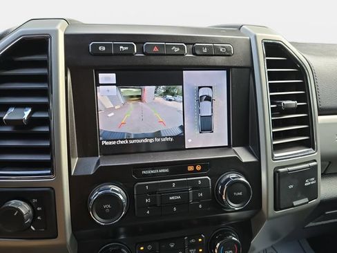 Used 2020 Ford F250 Lariat AWD/4WD image 23