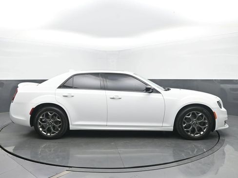 Used 2017 Chrysler 300 S w/ S Model Appearance Package AWD/4WD image 6