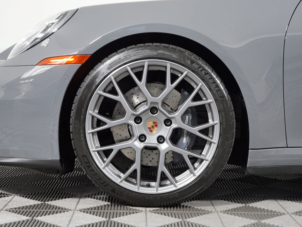 Certified 2025 Porsche 911 Carrera RWD image 16