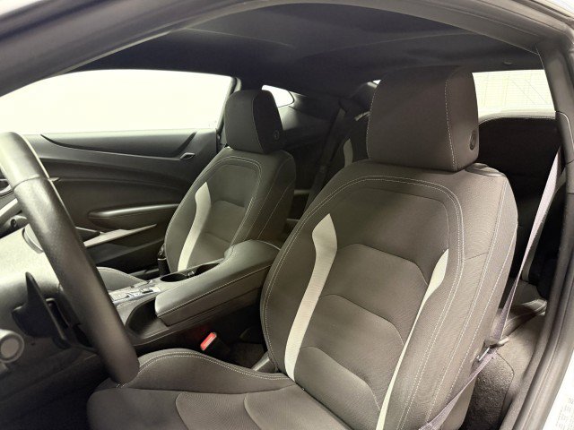 Used 2017 Chevrolet Camaro SS RWD image 17