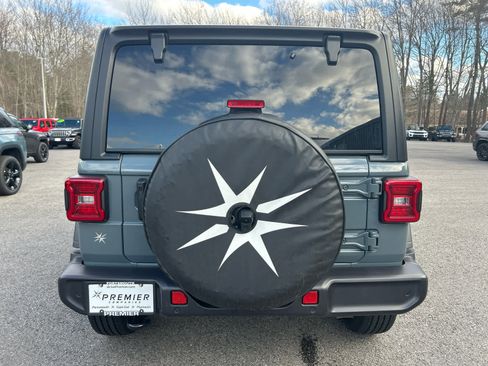 Used 2026 Jeep Wrangler Sport S image 6